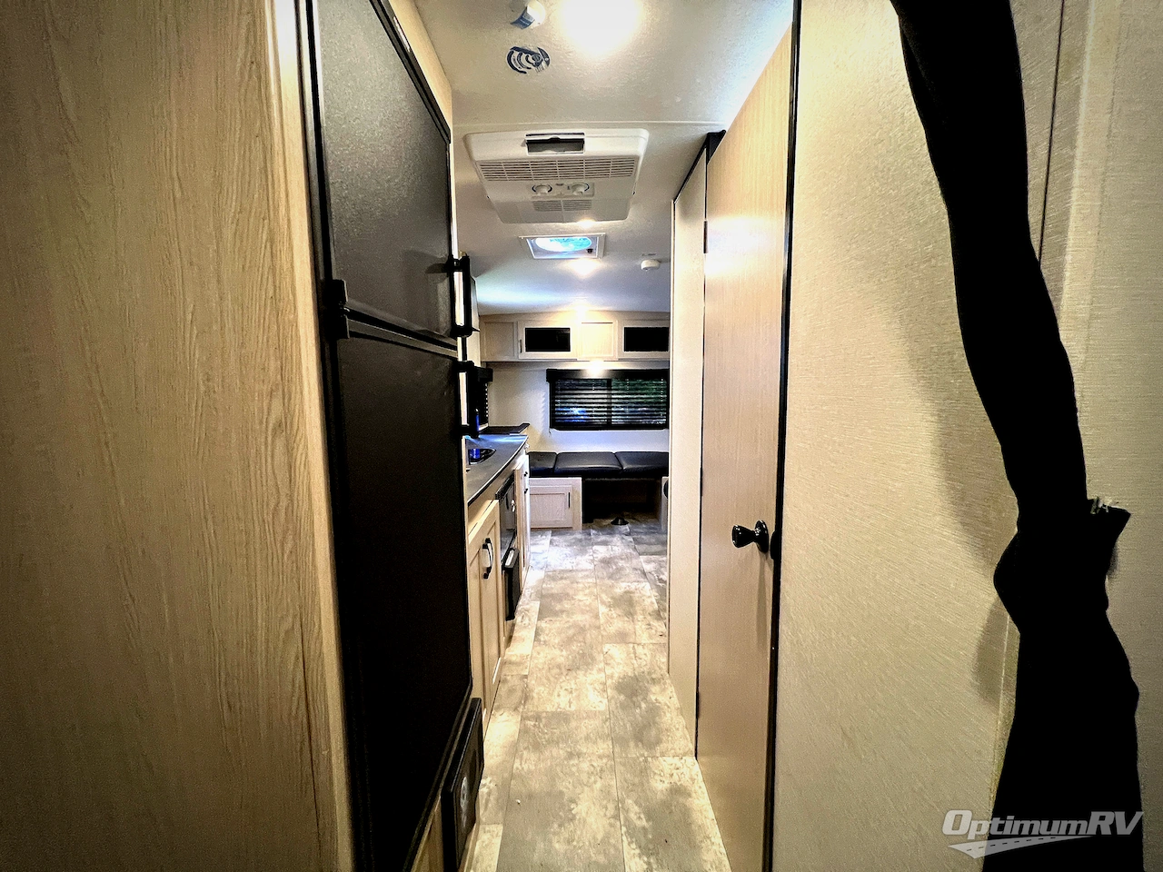 2022 Coachmen Apex Nano 213RDS Photo 33