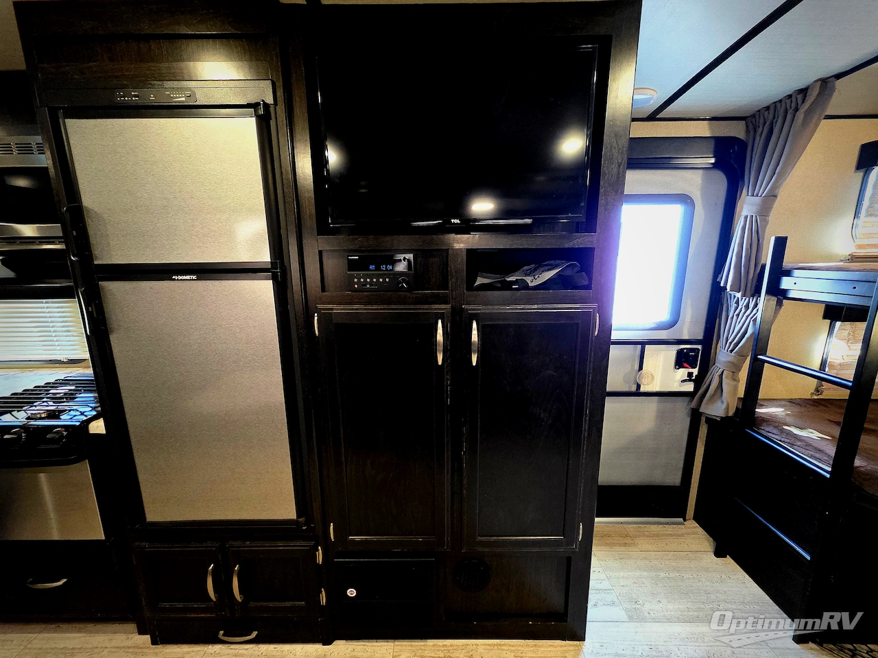 2018 Grand Design Imagine 2800BH Photo 9