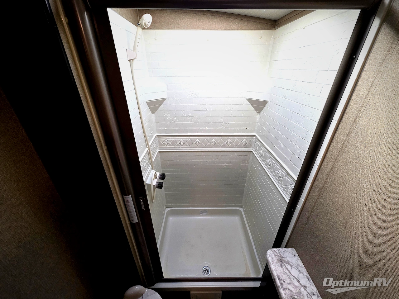 2018 Grand Design Imagine 2800BH Photo 12