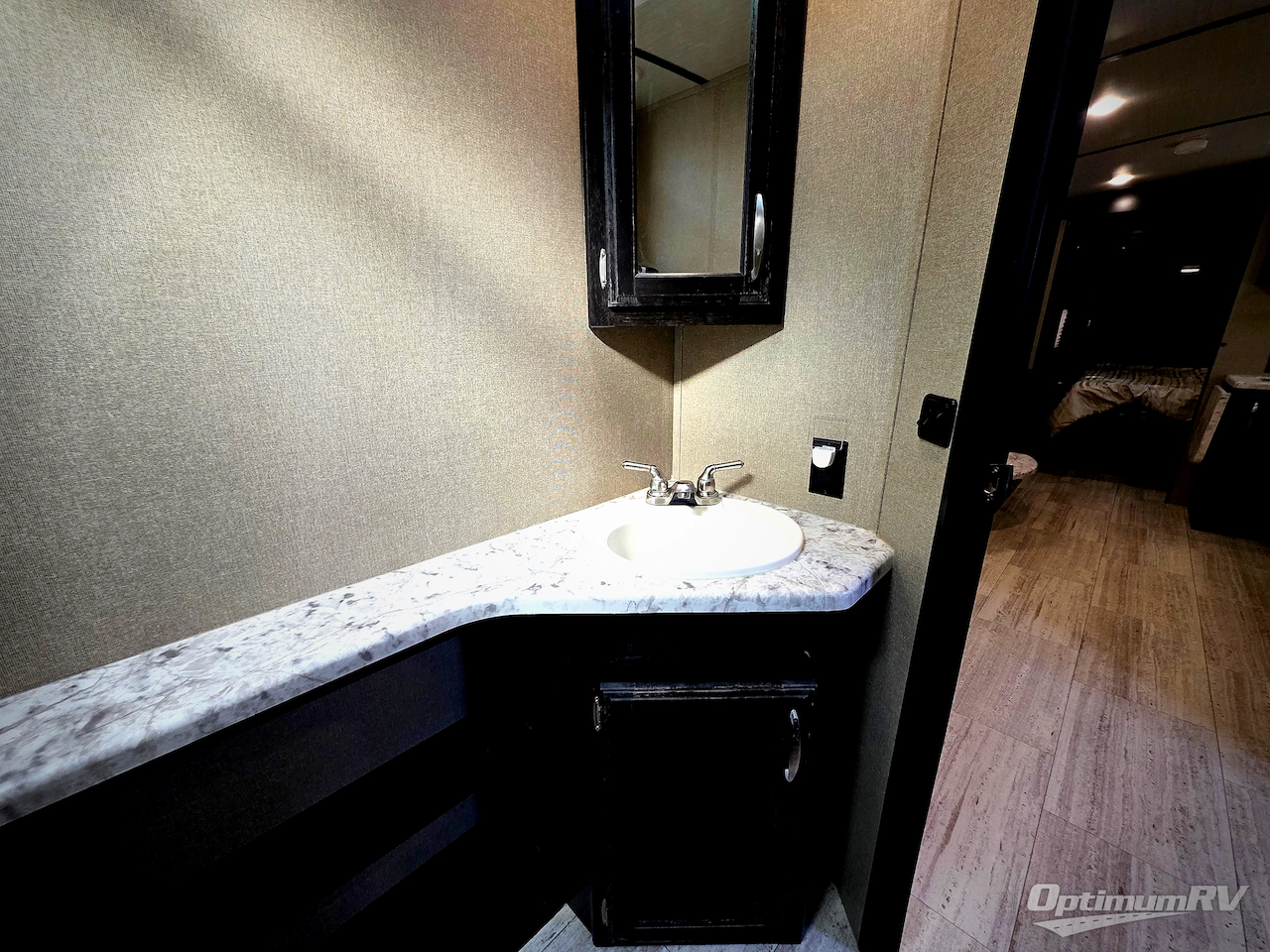 2018 Grand Design Imagine 2800BH Photo 13