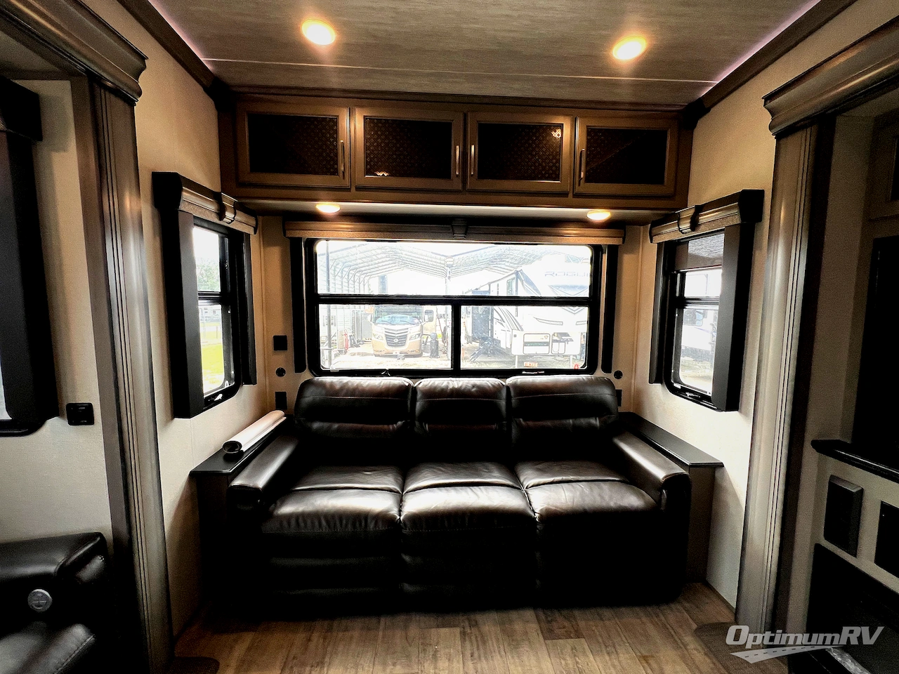 2021 Keystone Montana 3855BR Photo 6