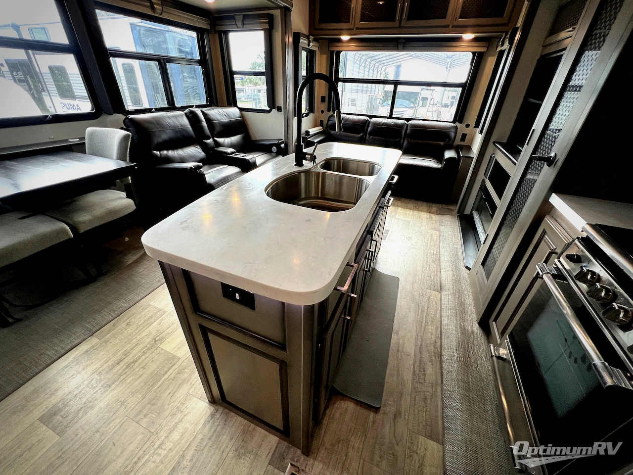 2021 Keystone Montana 3855BR Photo 10