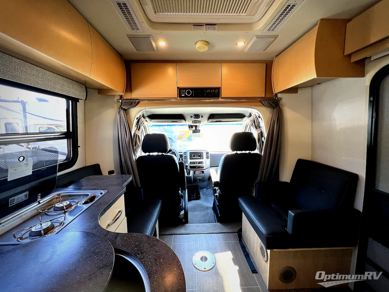 2017 Leisure Travel Unity U24TB Photo 5