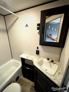 2021 Dutchmen Aspen Trail LE 26BH RV Photo 4