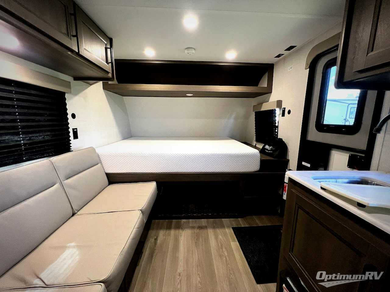 2025 Grand Design Transcend One 151BH Photo 4