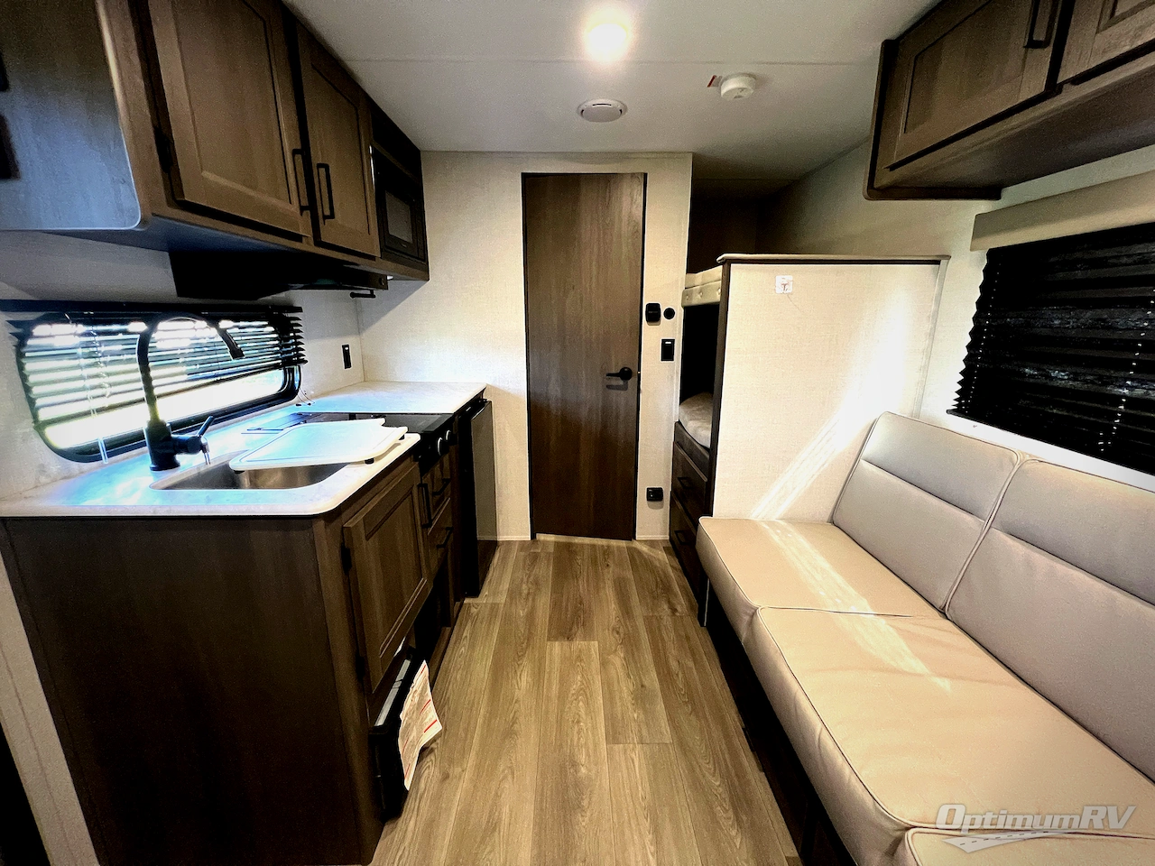 2025 Grand Design Transcend One 151BH Photo 5