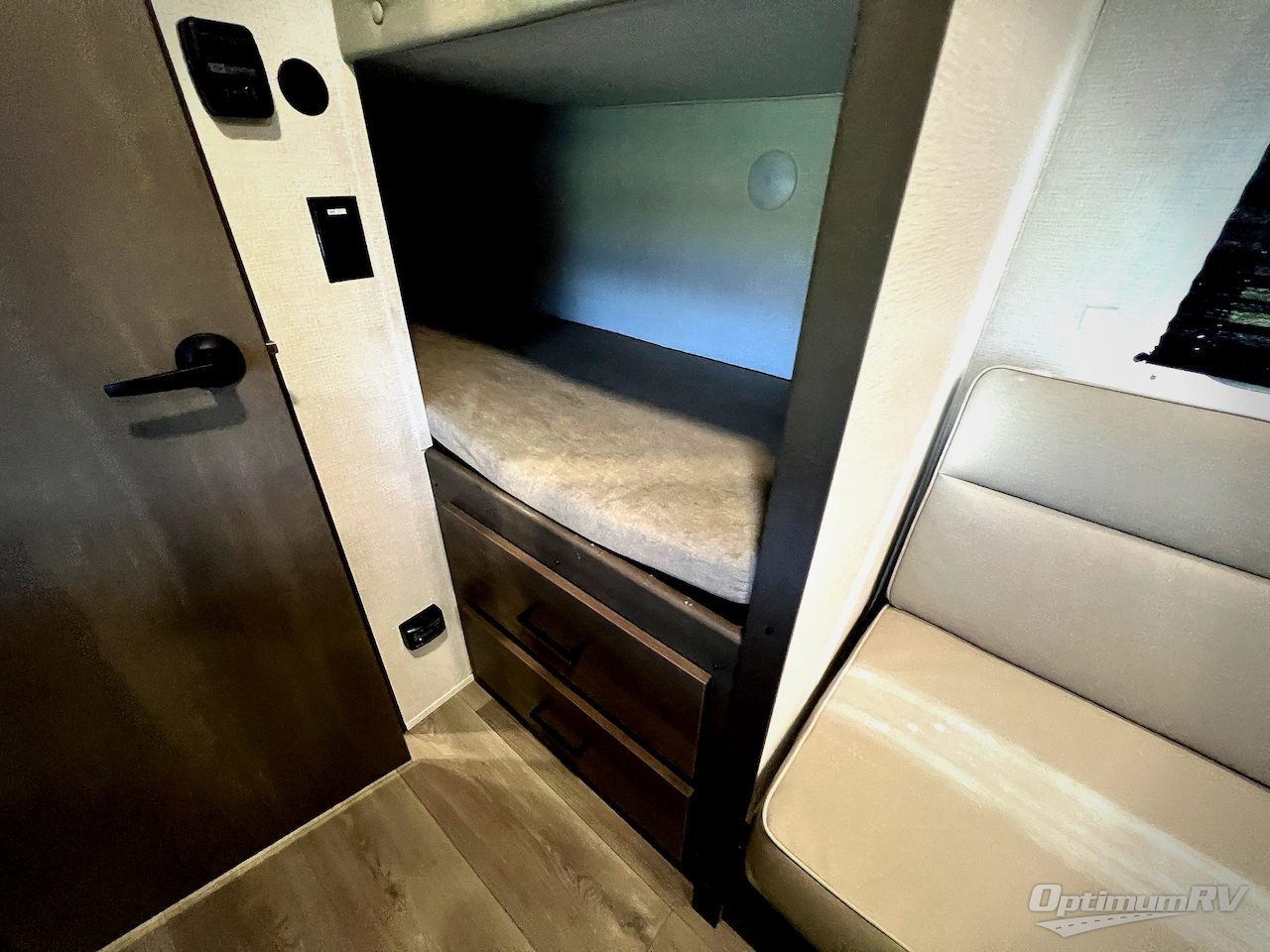2025 Grand Design Transcend One 151BH Photo 13