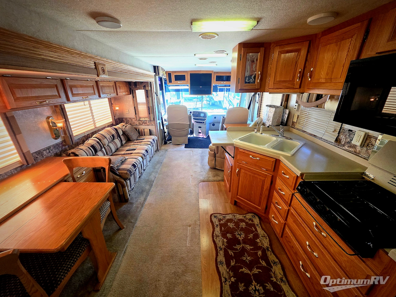 2002 Newmar Kountry Star 3677 Photo 5