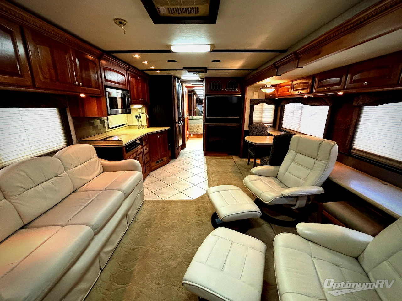 2006 Mandalay Luxury Division Mandalay Class A 40G Photo 4