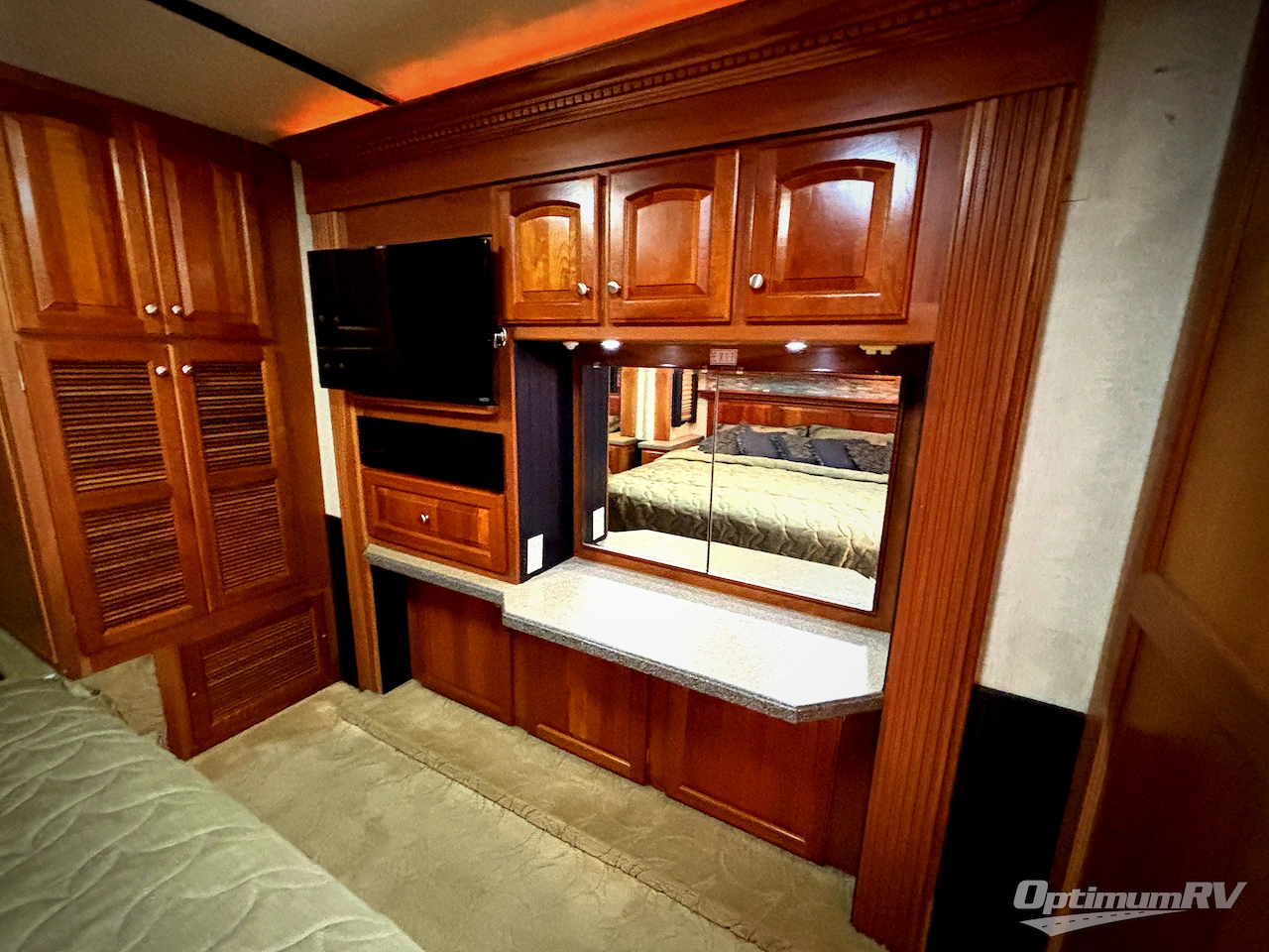 2006 Mandalay Luxury Division Mandalay Class A 40G Photo 23