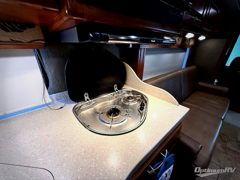 2013 Tiffin Allegro Breeze 32 BR RV Photo 3