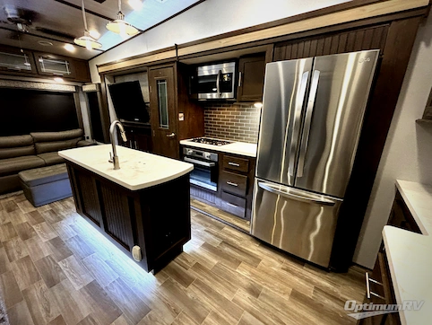 2019 Forest River Salem Hemisphere Elite 34RL RV Photo 4