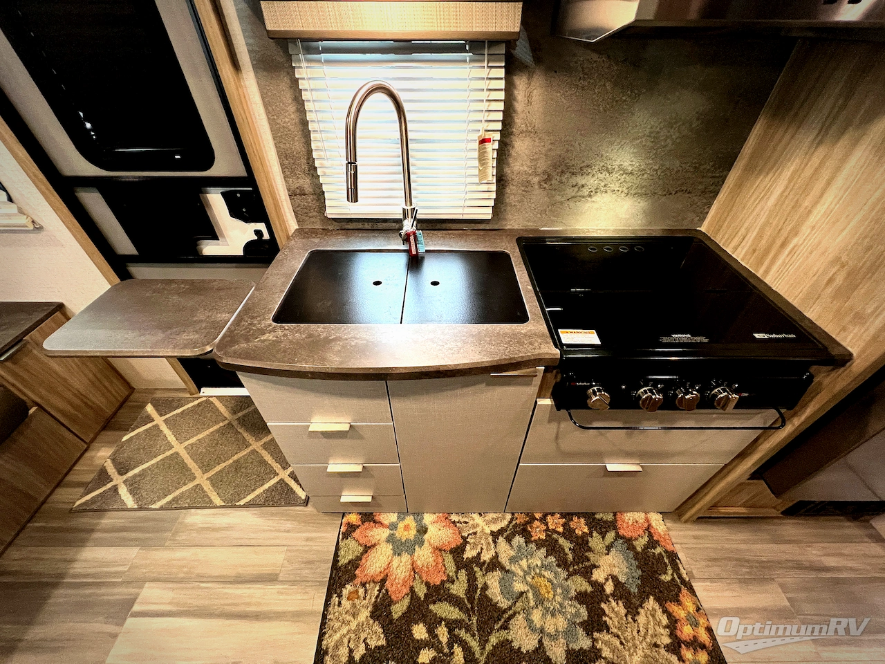 2021 Winnebago Towables Micro Minnie 2108DS Photo 15