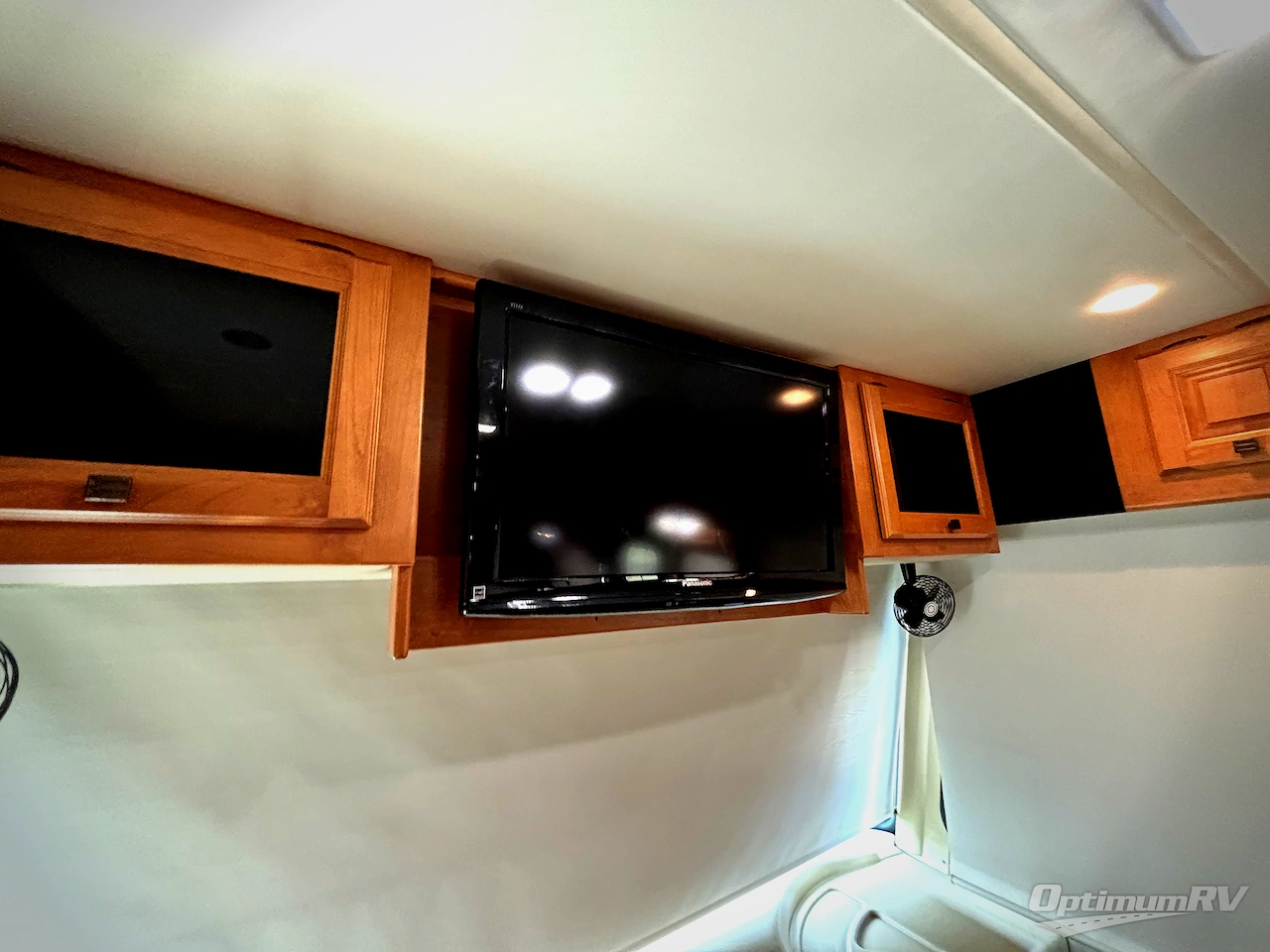 2011 Tiffin Allegro 32 BA Photo 10