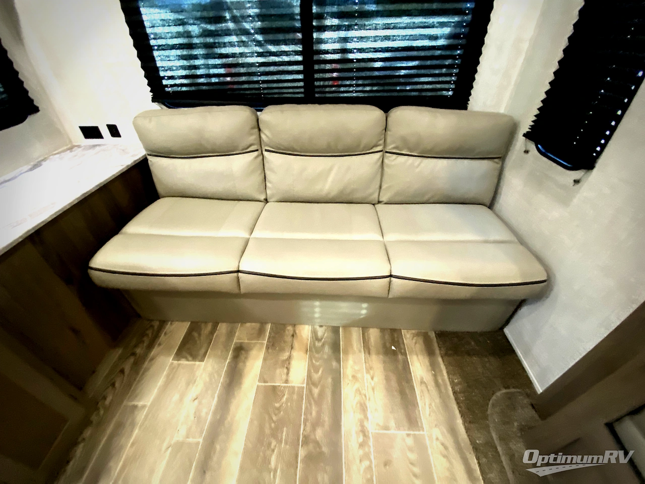 2022 Gulf Stream Ameri-Lite Ultra Lite 236RL Photo 8