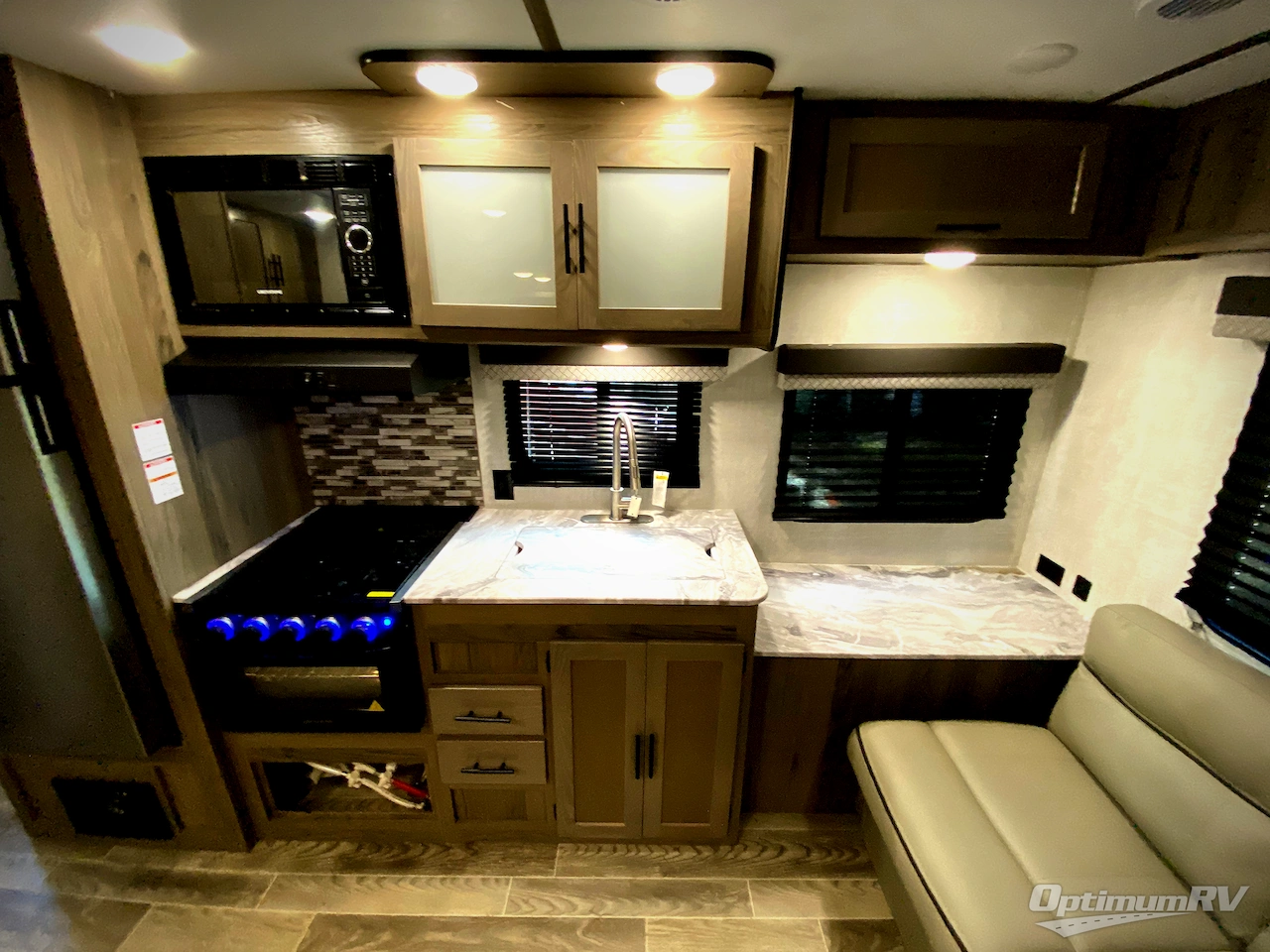 2022 Gulf Stream Ameri-Lite Ultra Lite 236RL Photo 10