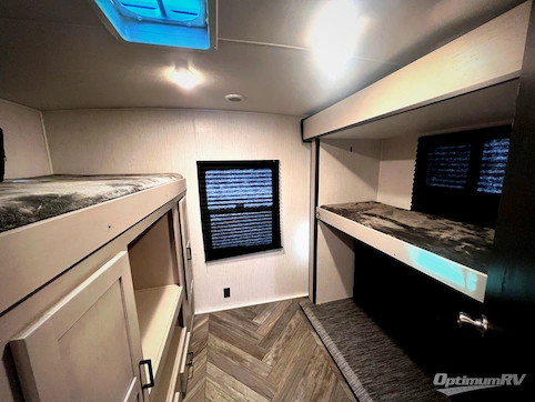 2023 Heartland Mallard 33 RV Photo 3