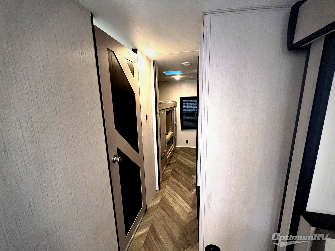2023 Heartland Mallard 33 Photo 9