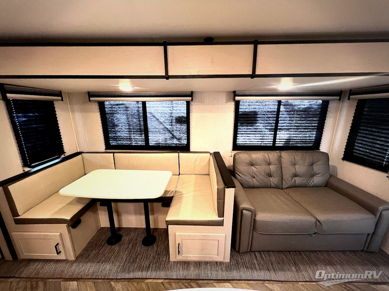 2023 Heartland Mallard 33 Photo 6