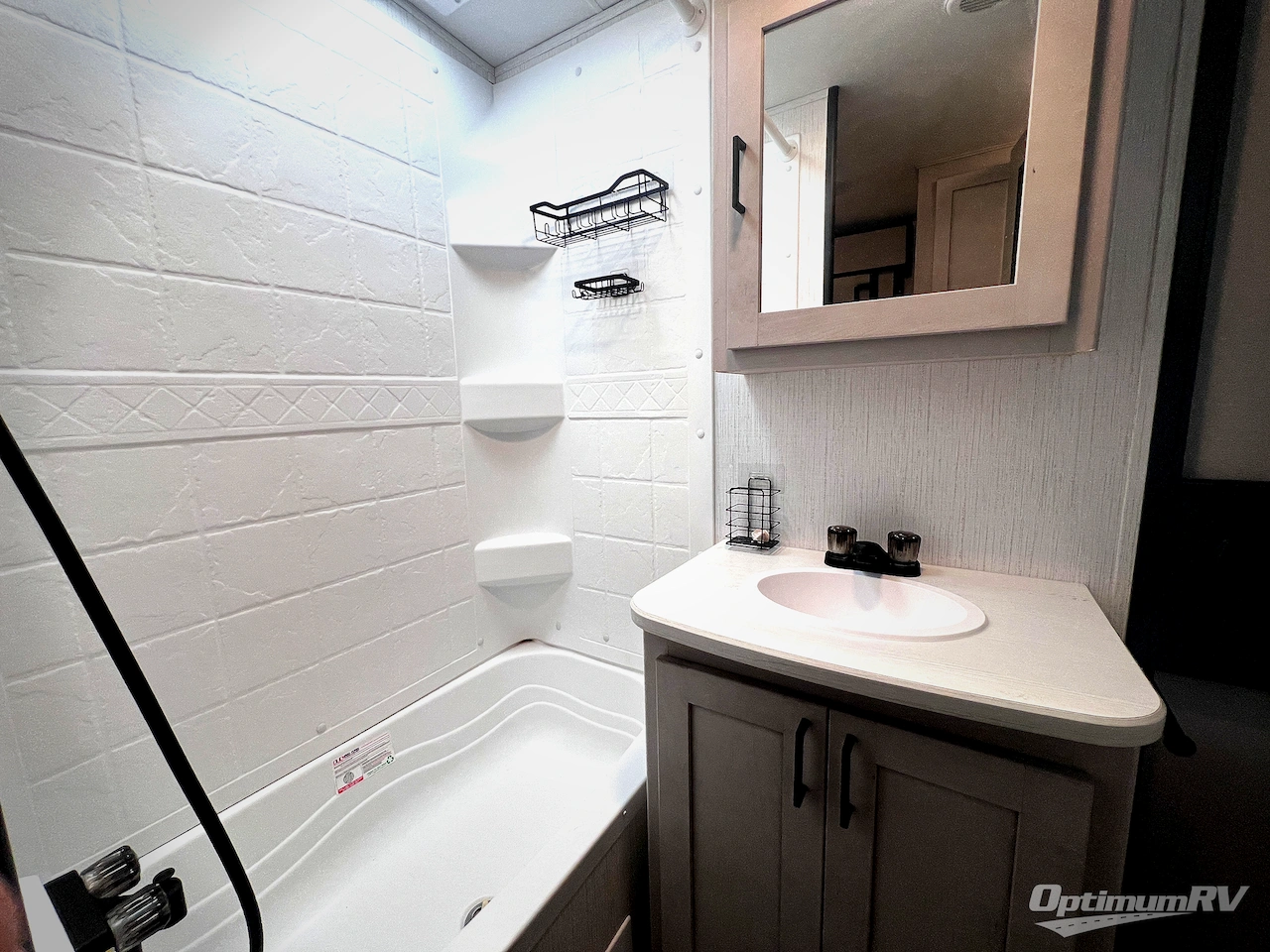 2023 Heartland Mallard 33 Photo 12