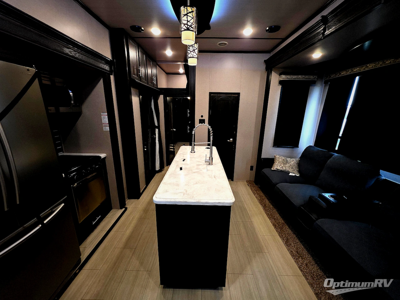 2018 Forest River XLR Thunderbolt 422AMP Photo 4