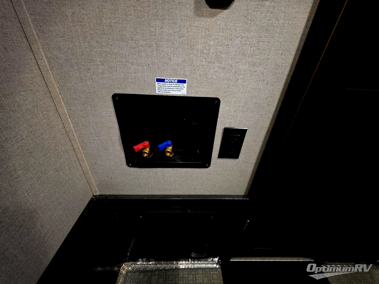2018 Forest River XLR Thunderbolt 422AMP Photo 15