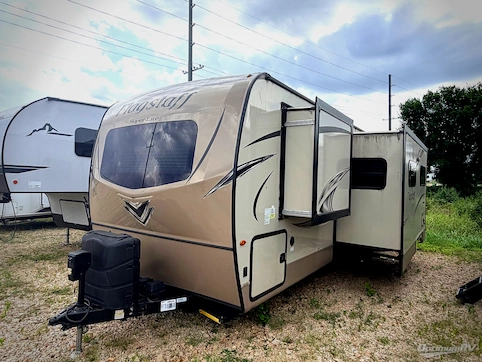 2018 Forest River Flagstaff Super Lite 27BEWS RV Photo 2