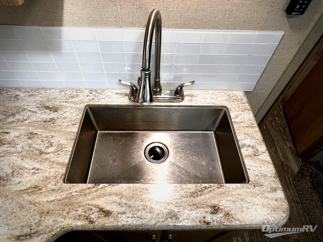 2020 Winnebago Towables Minnie Plus 29RBH Photo 13