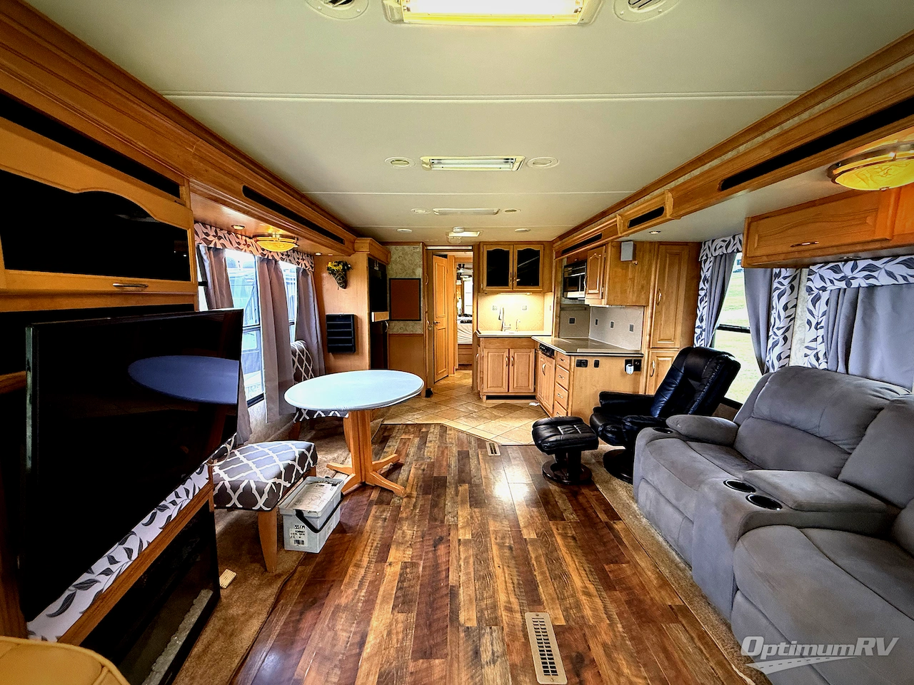2006 National RV Tradewinds 40E Photo 5