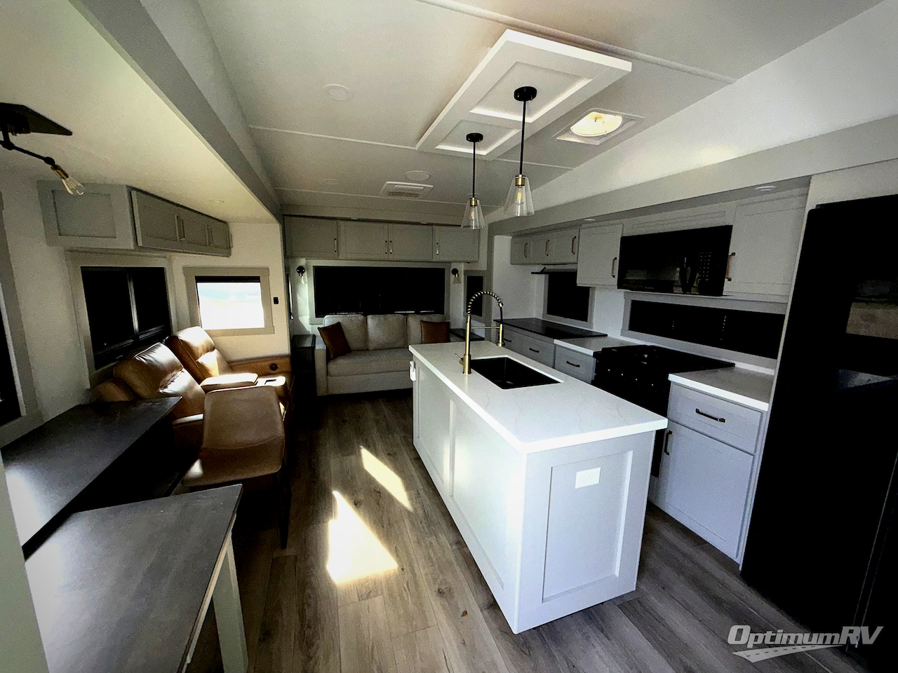 2025 Brinkley Model Z 3100 Photo 5
