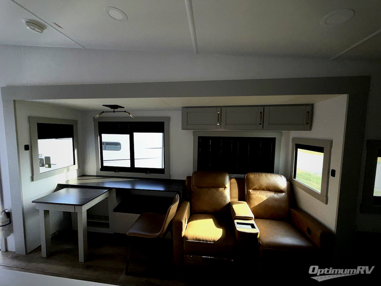 2025 Brinkley Model Z 3100 Photo 7