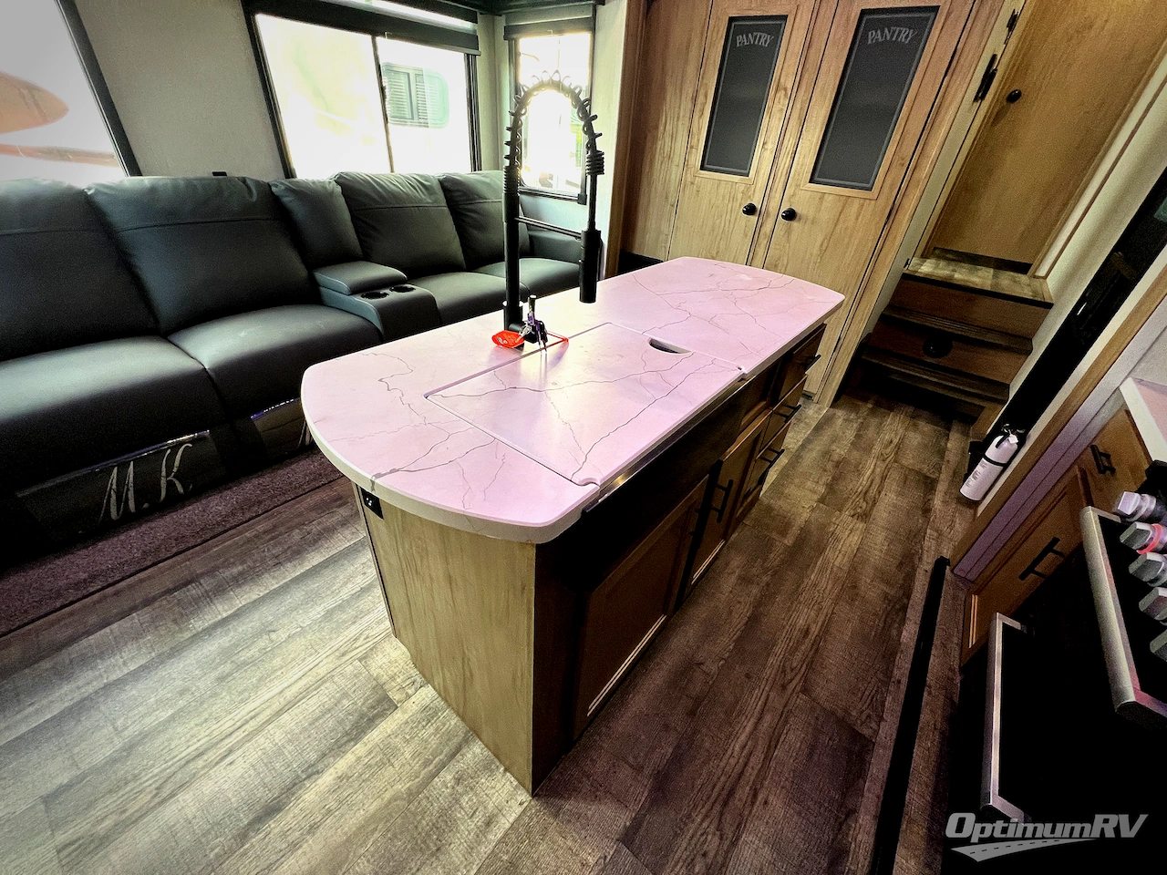 2023 Forest River Cherokee Arctic Wolf Suite 3770 Photo 9