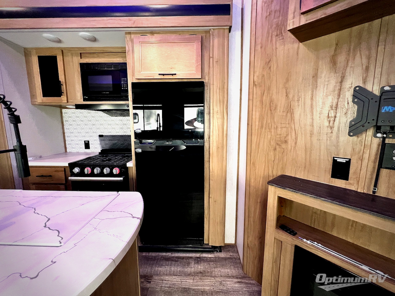 2023 Forest River Cherokee Arctic Wolf Suite 3770 Photo 12