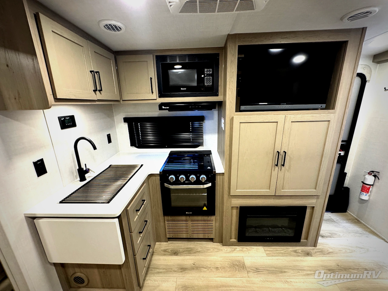 2025 Forest River Rockwood Mini Lite 2511S Photo 9