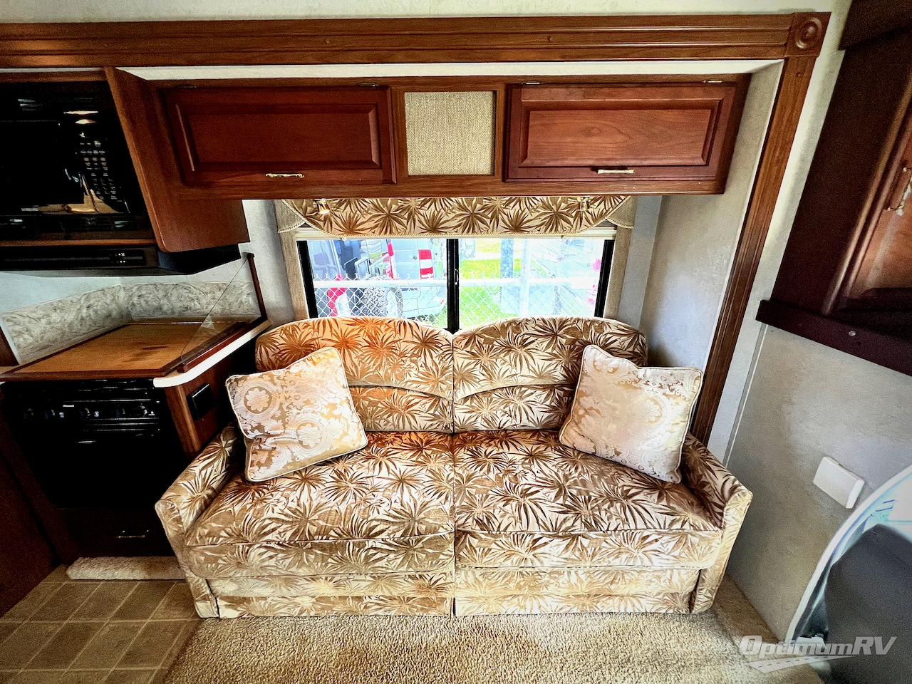 2005 Winnebago Minnie Winnie 30V Photo 6