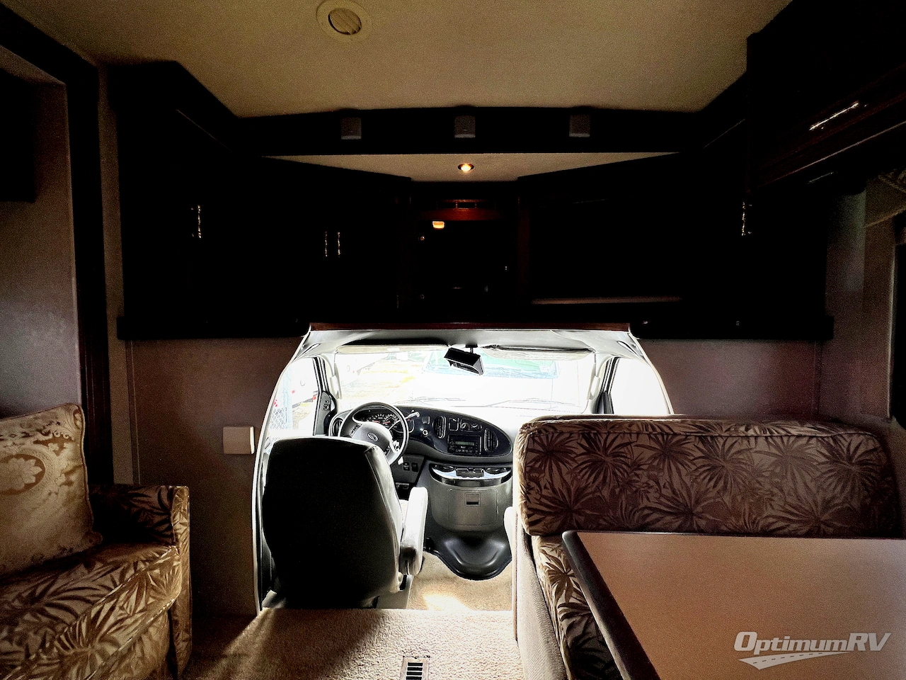 2005 Winnebago Minnie Winnie 30V Photo 5