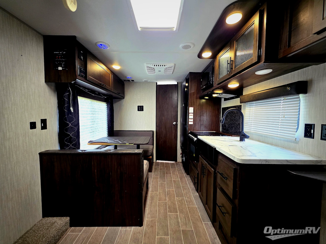 2020 Forest River Cherokee Grey Wolf 24JS Photo 4