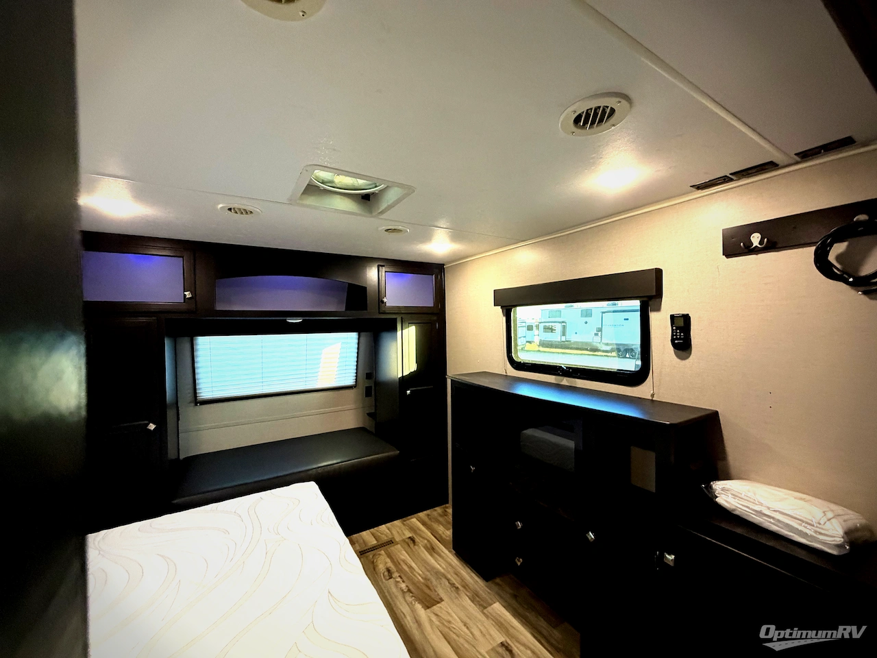 2020 Venture SportTrek Touring Edition 302VRB Photo 11