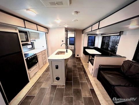 2023 Heartland Mallard 33 RV Photo 2