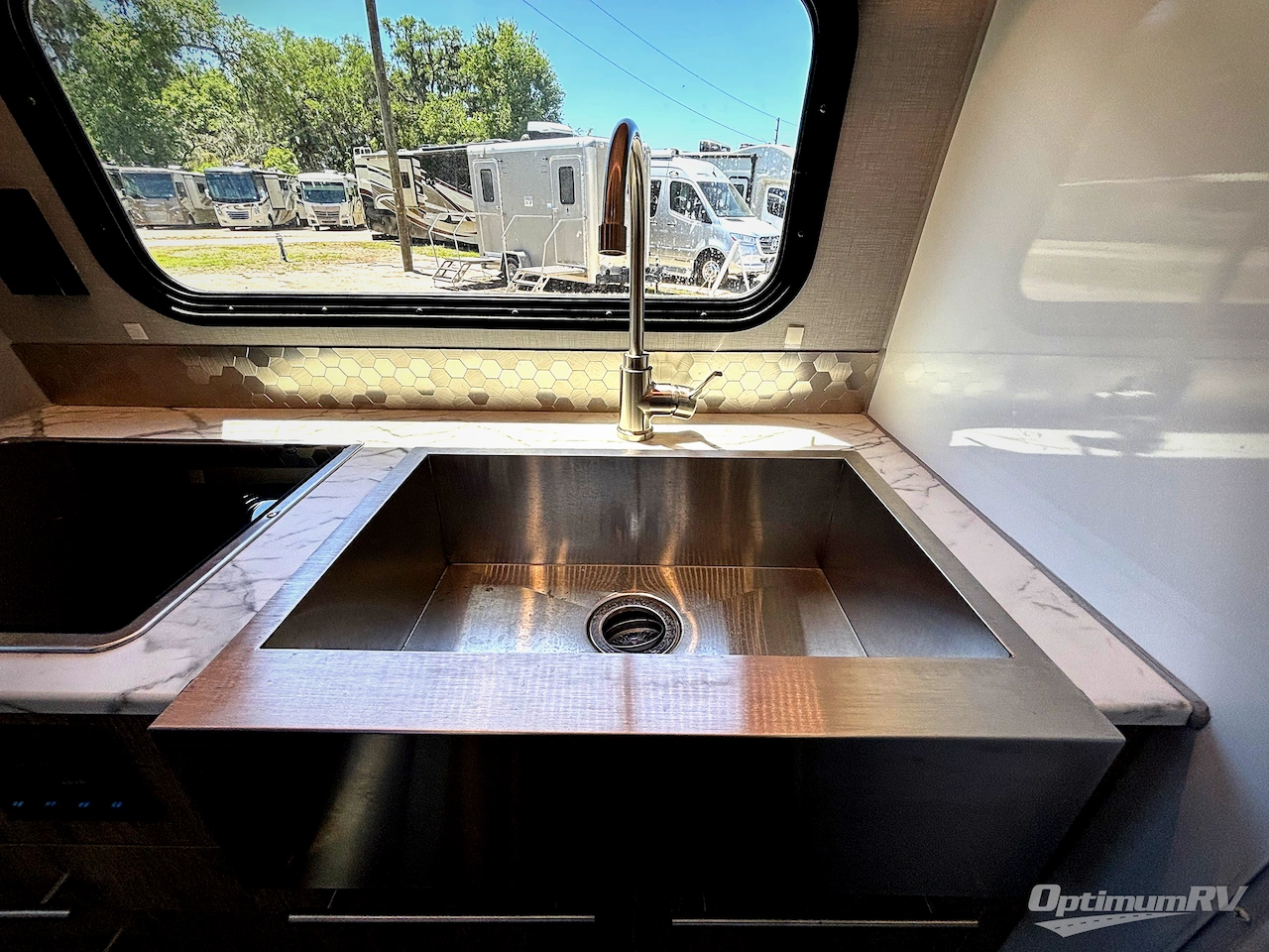 2022 inTech RV Sol Dawn Photo 11