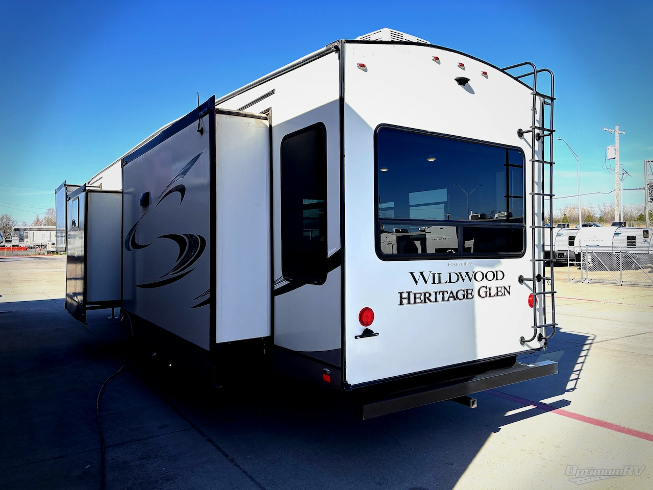 2021 Forest River Wildwood Heritage Glen 369BL Photo 3