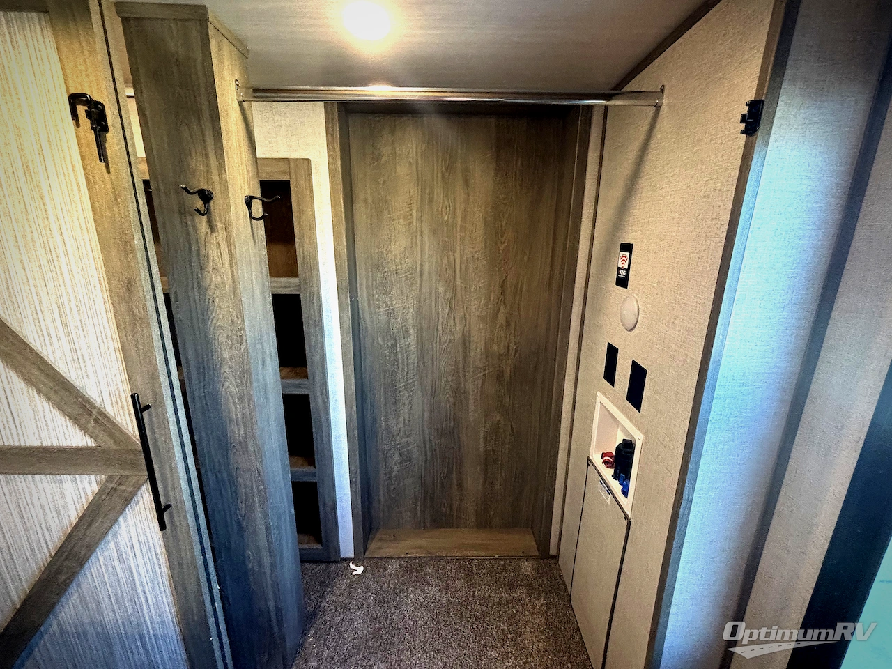 2021 Forest River Wildwood Heritage Glen 369BL Photo 19