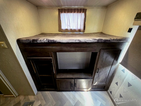 2022 Forest River Wildwood 32BHDS RV Photo 4