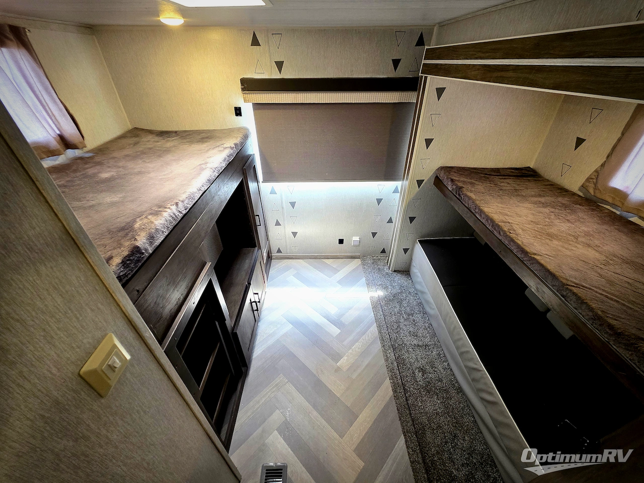 2022 Forest River Wildwood 32BHDS Photo 15