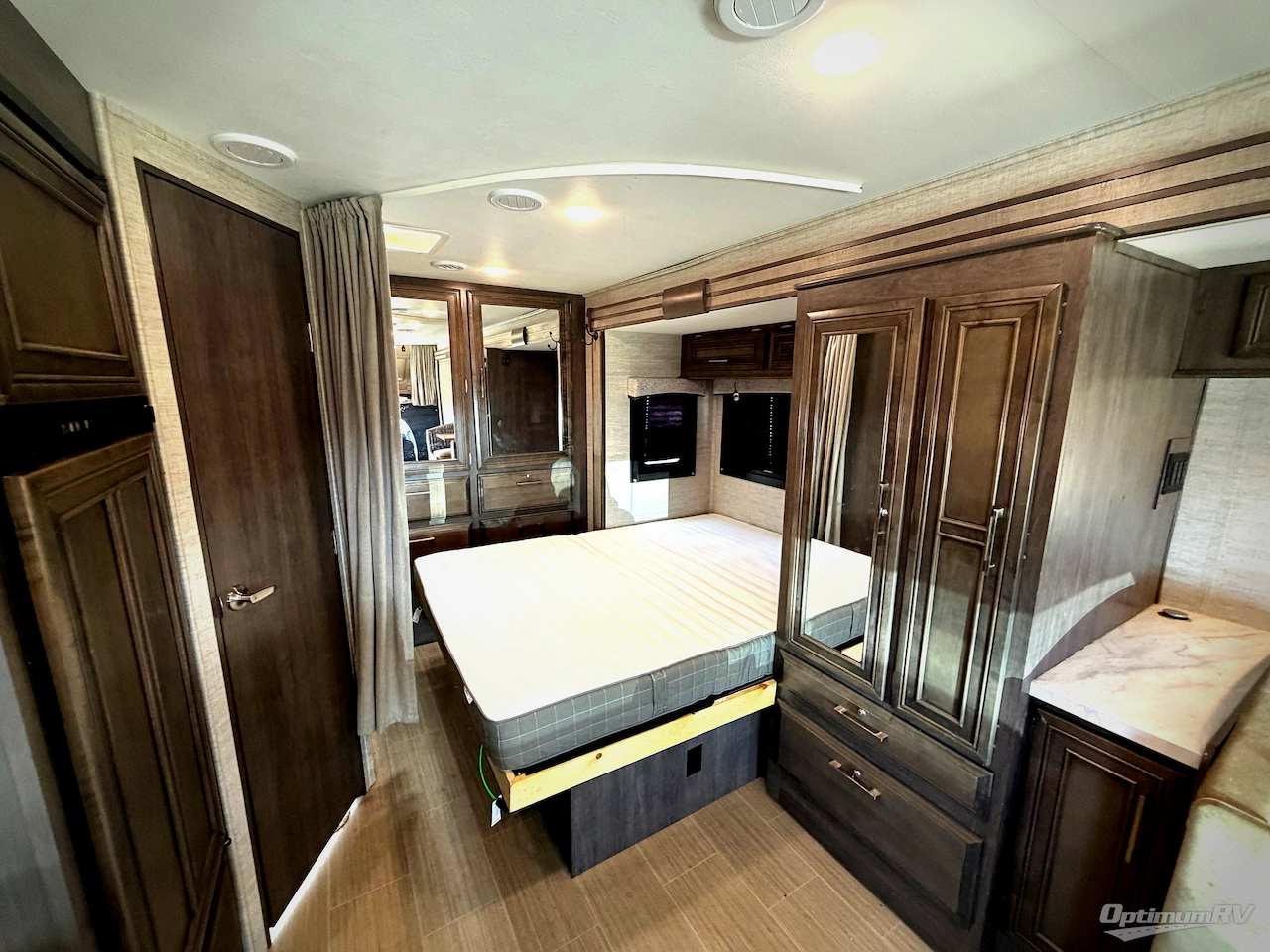 2022 Entegra Odyssey 24B Photo 9