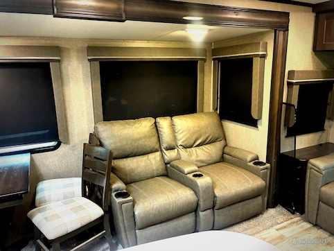 2021 Grand Design Reflection 315RLTS RV Photo 3