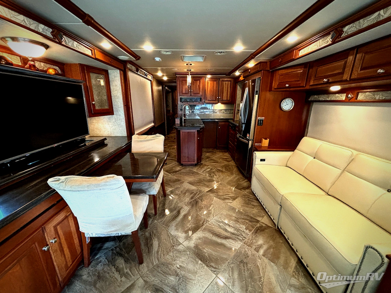 2016 Winnebago Journey 38P Photo 4