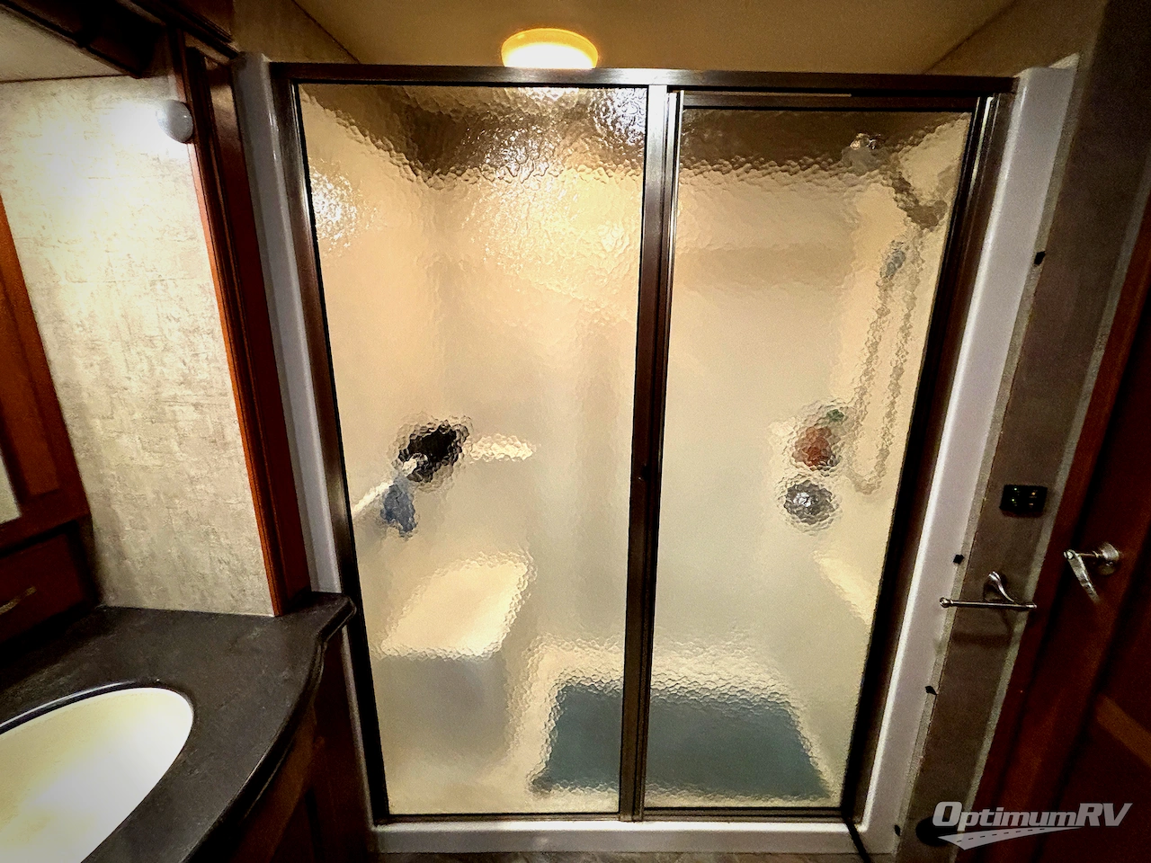 2016 Winnebago Journey 38P Photo 16