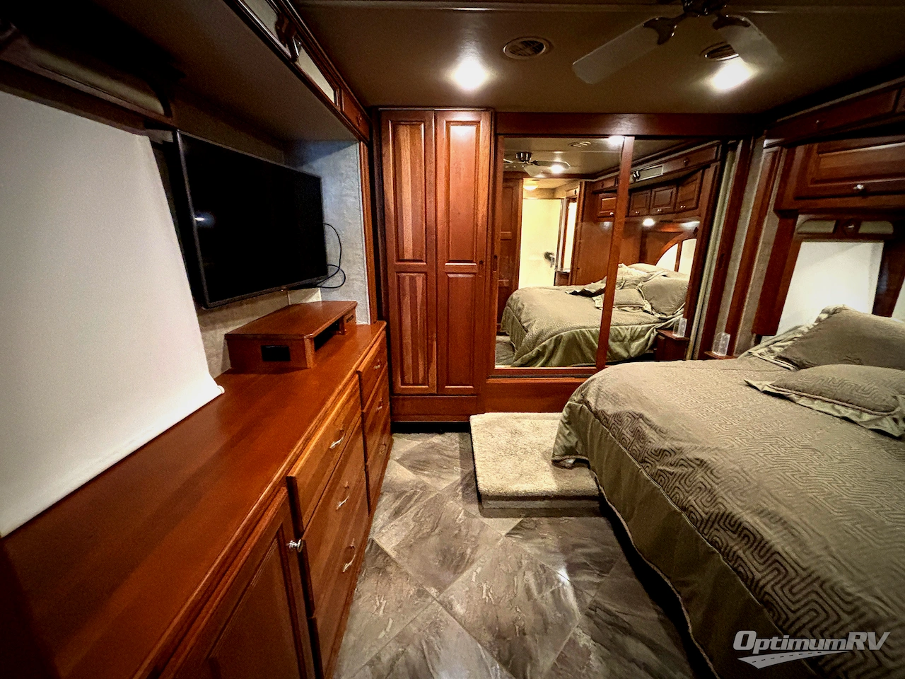 2016 Winnebago Journey 38P Photo 17