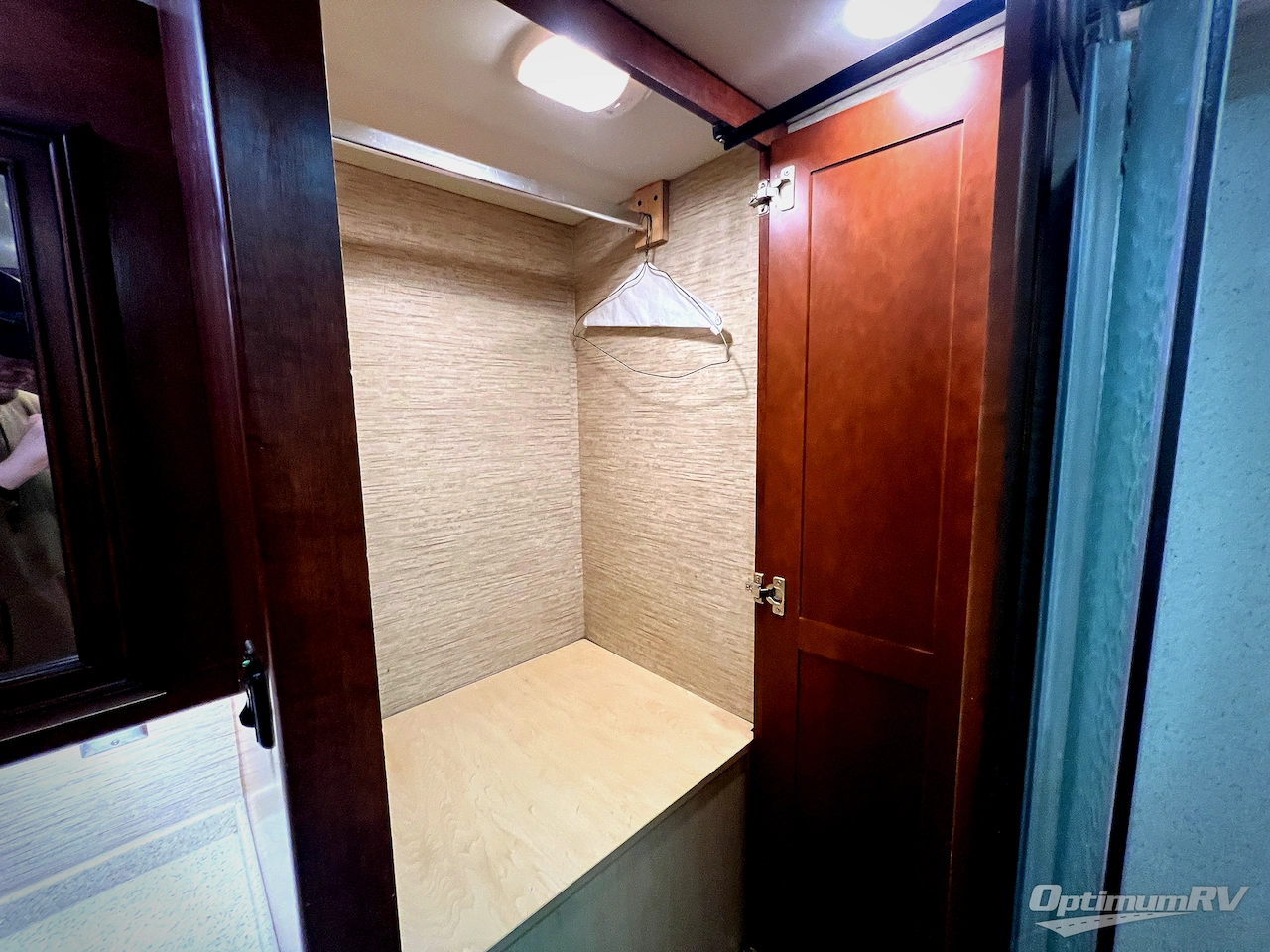 2017 Newmar Ventana LE 4037 Photo 54